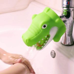 (Crocodile Vert)Les Enfants De Robinet Extender Baignoire Bec Couverture Pour B&eacute;b&eacute;: &Eacute;vier De Lavage Des Mains &Agrave; L'extension Enfants Bambin Salle De Bains Baignoire De Plaisir Et De S&eacute;curit&eacute; - Neuf