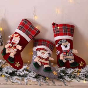 Lot de 3 chaussettes de Noël, décorations pour sacs cadeaux de Noël, ours, bonhomme de neige, Père Noël, décorations pour sacs à bonbons, chaussettes de Noël à carreaux - Neuf