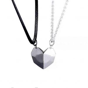 Colliers Assortis Pour Couples, Pendentif Demi-C?ur Symbole D'amiti&eacute;, Ensemble De Deux Pendentifs, Cadeau D'anniversaire Ou De No&euml;l - Neuf