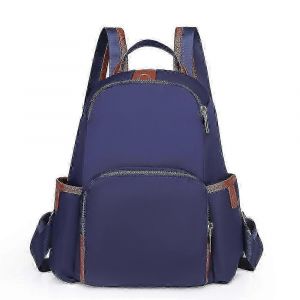 Petit sac &agrave; dos pour femme avec fermeture &eacute;clair et trou pour &eacute;couteurs, id&eacute;al pour l'&eacute;cole ou un sac &agrave; bandouli&egrave;re d&eacute;contract&eacute;. - Neuf