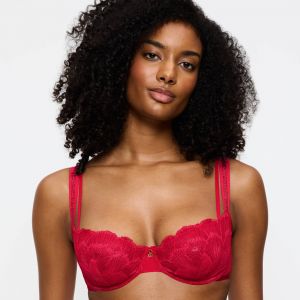Soutien-gorge forme embo&icirc;tante ''Palina Moonlight kiss''  - avec armatures - 85B - Rouge - Triumph - Couleur Soutien-gorge avec armatures - Taille 85B