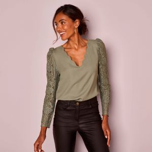 Blouse D&eacute;collet&eacute; Festonn&eacute; Dos, Manches Dentelle - Blancheporte - Couleur Blouse - Taille Taille Unique