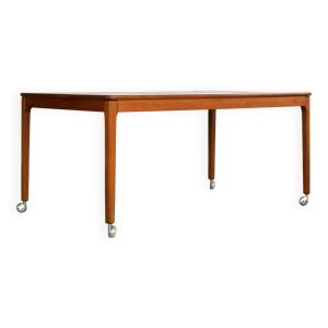 Table basse en teck sur roulettes, Suède années 60