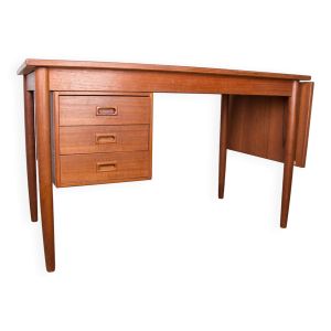 Bureau Suédois extensible en teck, caisson coulissant et rallonge rabattable 1960.