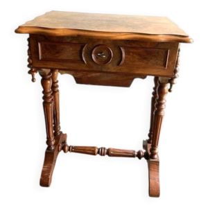 Table d'appoint, travailleuse en noyer d'époque Louis Philippe milieu XIXème