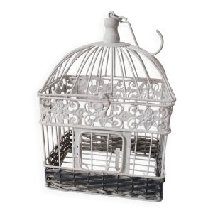 Cage pour déco en métal, patinée blanche et rotin