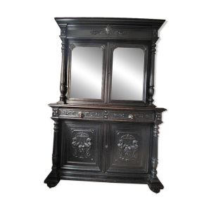 Buffet ancien en bois massif sculpté - Henry II