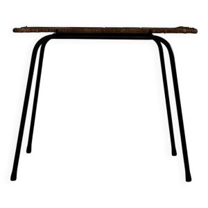 table basse selette vintage en métal noir et osier, 1950