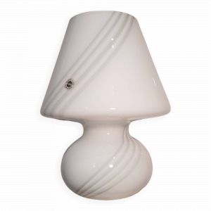 Lampe de chevet en forme de champignon tourbillonnant en verre de Murano étiqueté années 1980 Mid Century Modern MCM design scandinave blanc gris lampe de table en verre soufflé de Venise