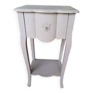 Table de nuit style baroque