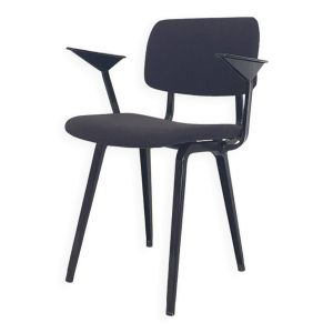 Friso Kramer for Ahrend de Cirkel ''revolt'' chair with arm rests, The Nether