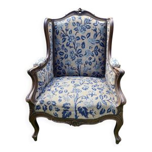 Fauteuil bergère à oreilles style Louis XV