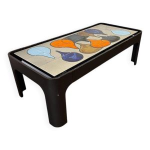 Table basse vintage en céramique aux coins arrondis