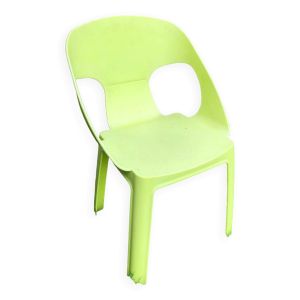 Chaise fauteuil enfant rita design by joan gaspar plastique vert vintage