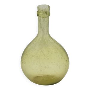 Vase en verre bullé vert