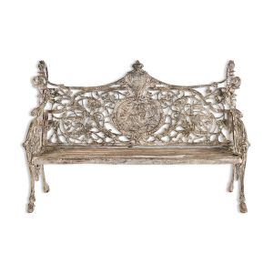 Banc en fonte sculptée et bois à patine blanche