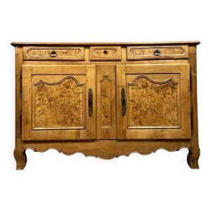 Buffet Bressan époque Louis XV en noyer et loupe d’orme époque XVIIIeme