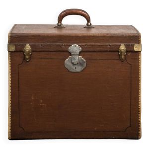 Malle vintage en forme de cube