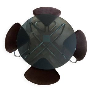 Table basse en métal  chromé et ses 4 poufs