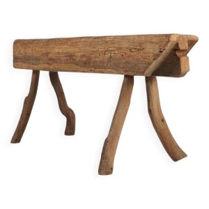 Banc rustique en tronc d'arbre, France, années 1850