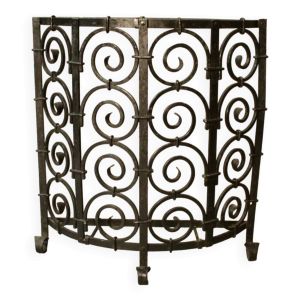 Grille de cheminée en fer forgé
