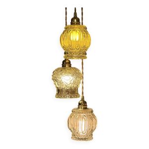 Suspension 3 globes cascade vintage boule opaline verre ambré arabesque lustre bulle 1970
