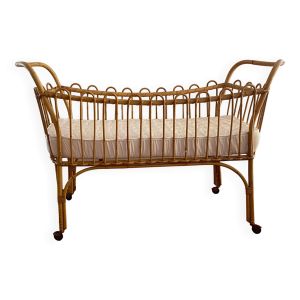 Berceau en rotin vintage