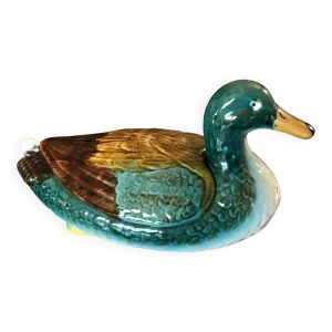 Soupière centrale, plat et couvercle en céramique émaillée polychrome, forme canard