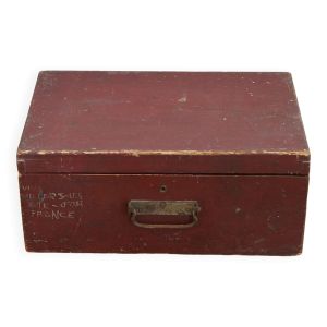 Ancienne malle de service militaire