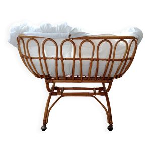 Berceau en rotin vintage
