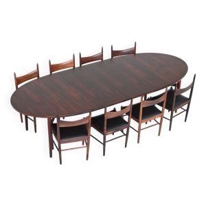 Table à manger ovale Arne Vodder modèle 212 en palissandre Sibast Danemark 1960