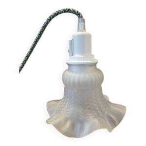 Lampe corolle de verre opaque - douille interrupteur