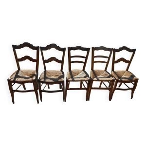 Lot de 5 chaises  anciennes en bois avec assise en paille