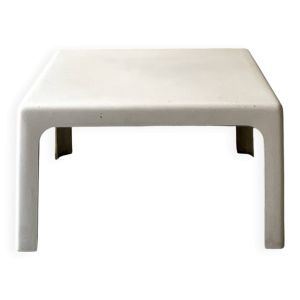 Table basse carré prisunic en fibre de verre blanc, design 1970