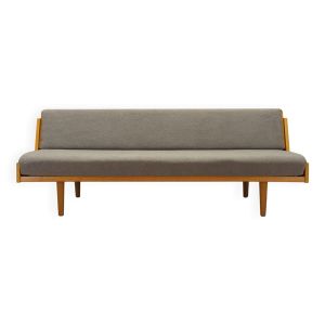 Canapé en hêtre, design danois, années 1960, designer : Hans J. Wegner, fabricant : G