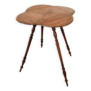 Table d'appoint , à abattants, en noyer , finition cirée et monogramme doré , fin XIX ème