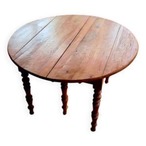 Table ronde Louis Philippe en merisier massif extensible avec rallonges