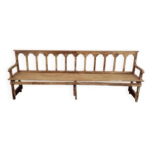 Banc d'église patiné