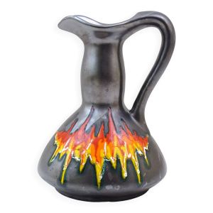 Vase pichet vintage en poterie noire irisée italienne du milieu du siècle avec glaçure à la flamme rouge, pichet ornemental en céramique rétro des années 1950 d'Italie