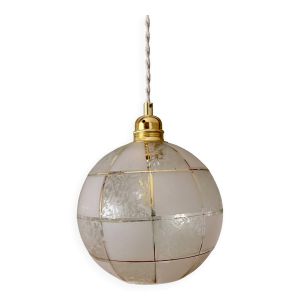 Suspension globe vintage Art Déco en verre blanc, transparent et doré