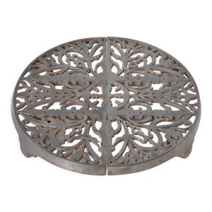 Dessous de plat en fer extensible