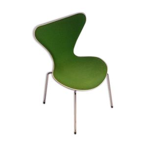 Chaise modèle 3107 d'Arne Jacobsen, édition Fritz Hansen