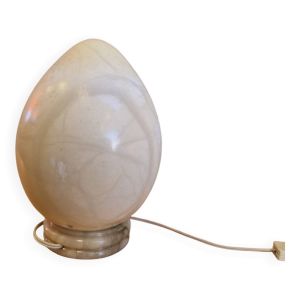 Lampe en forme d'œuf en albatre