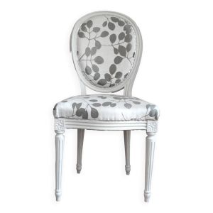 Chaise médaillon style Louis XVI
