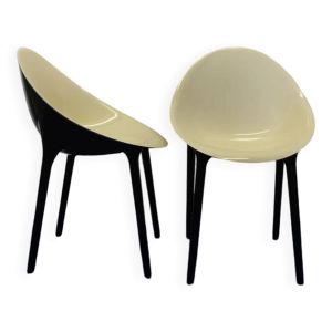 2 chaises Starck pour kartell, modèle ''super impossible