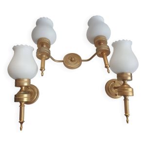 Trois appliques murales dorées flambeau style Empire