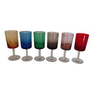 6 verres droit à vin de couleurs différentes à pied incolore 10cl - vintage