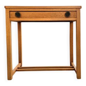 Table d'appoint en chêne massif années 1970 Largeur 60 Profondeur 40 Hauteur 64 cm
