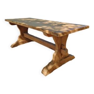 Table de monastère