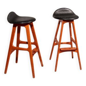 Tabouret de bar design en bois et cuir noir par Erik Buch 1960